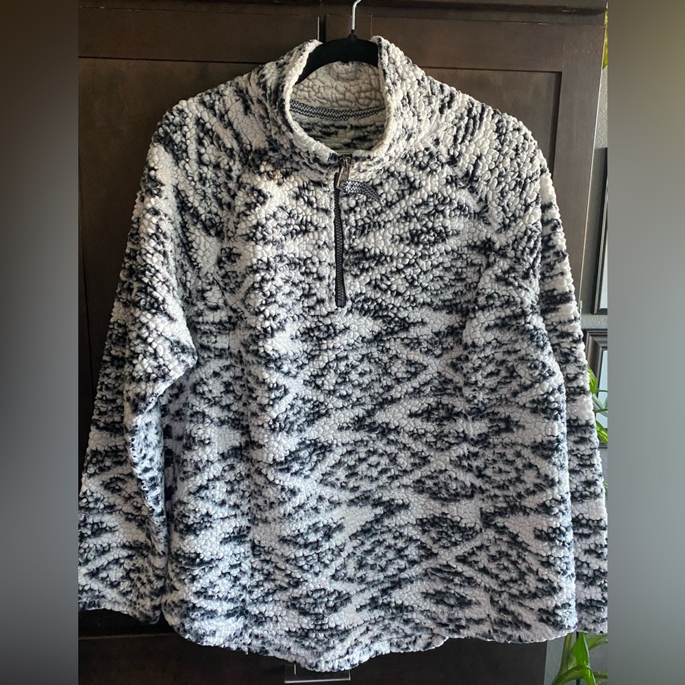 Cozy Sherpa brand 1/4 zip pullover top/jacket.  Black,grey,white.